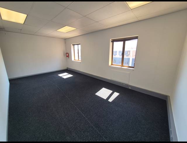 244M² OFFICE TO LET IN RIVONIA